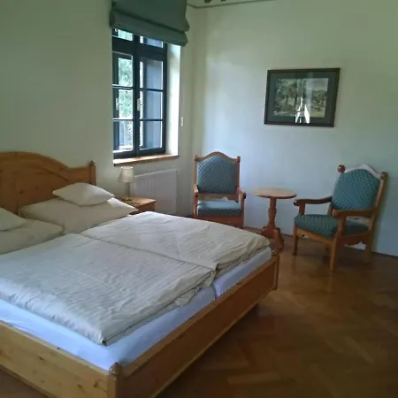Hotel Svatý Tomáš Přední Výtoň